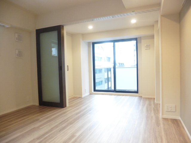 居室・リビング　内観1