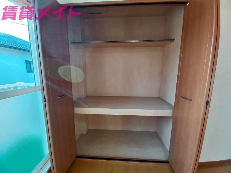 収納　同物件別室反転タイプ画像