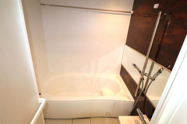 バス・シャワールーム　浴室