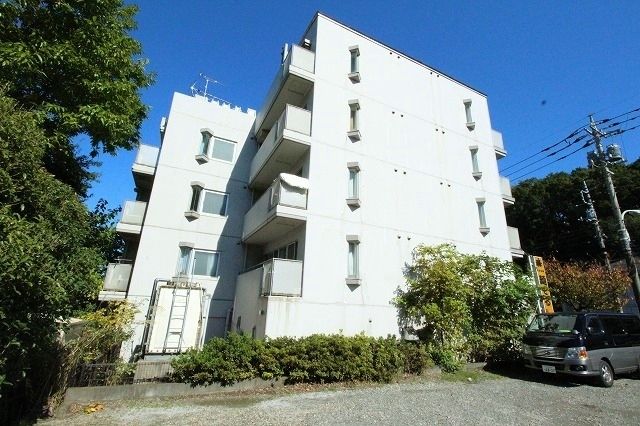 建物外観　★駐車場が隣なので、遮るものがございません　★