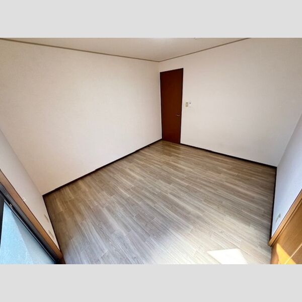 居室・リビング　ゆったりとした居間です