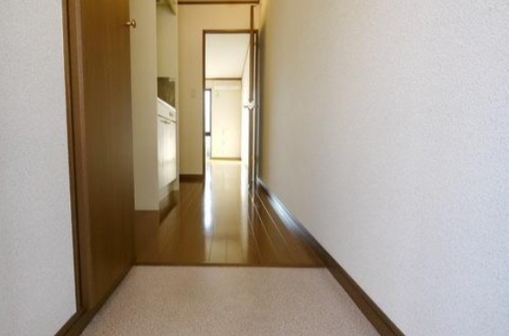 玄関　※同建物別部屋