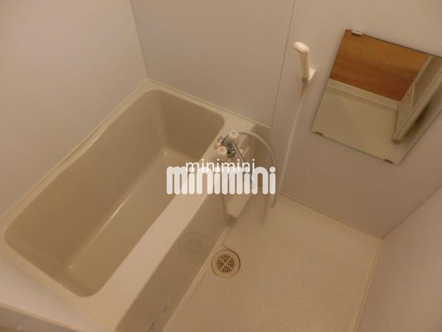 バス・シャワールーム　人気のバストイレ別です。