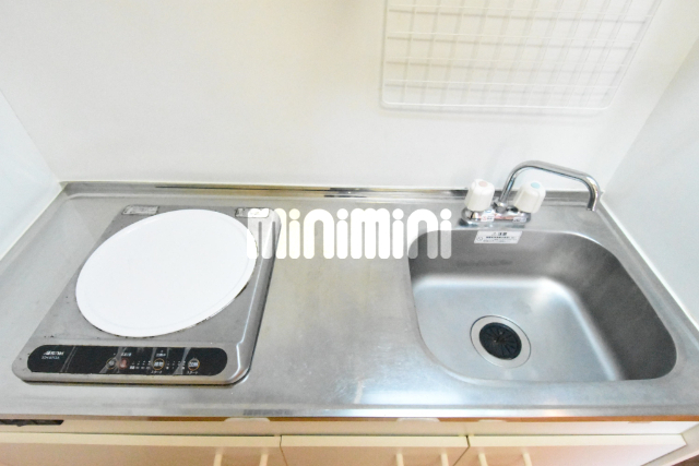 洗面設備　同一建物１０１号室の内装写真掲載