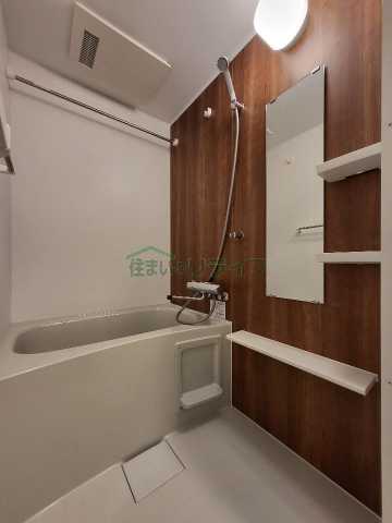 バス・シャワールーム　反転タイプ・別部屋参考写真