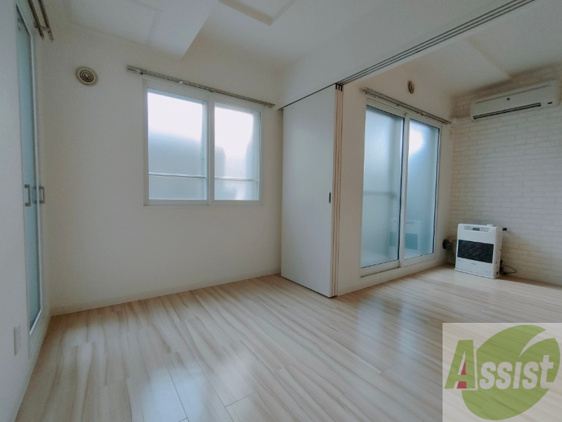 その他部屋・スペース　寝室を撮影しました。お昼寝したくなりますね。