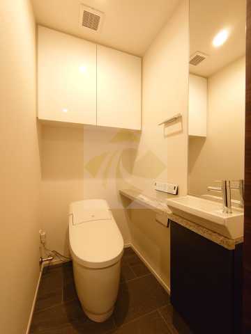 トイレ　ザ・パークハビオ恵比寿プレイス