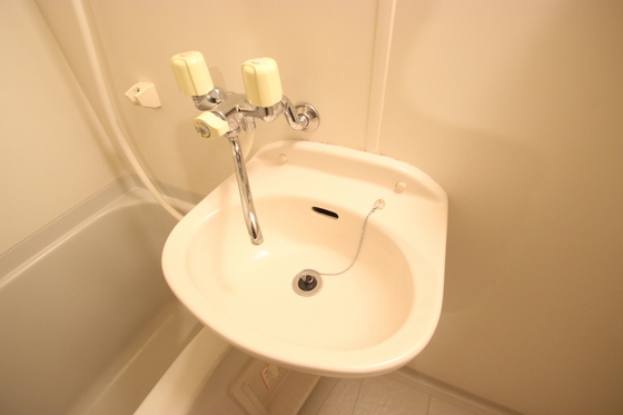 洗面設備　※別部屋の写真です