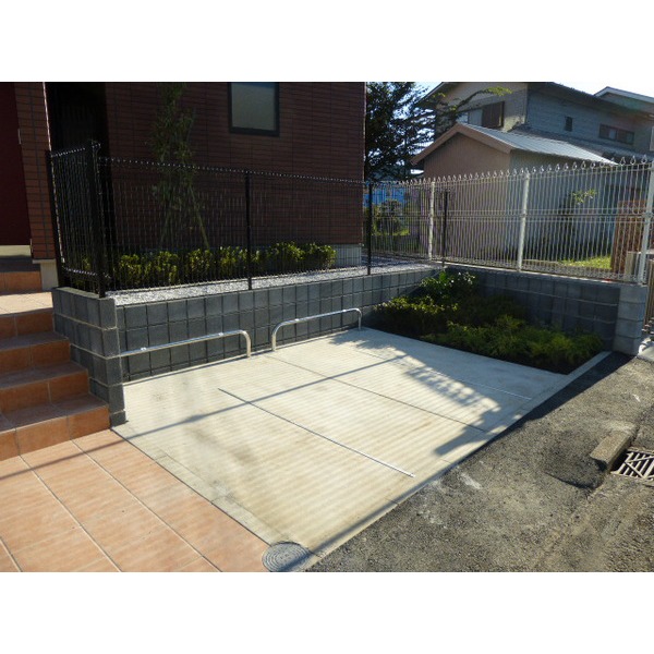 その他　バイク置き場