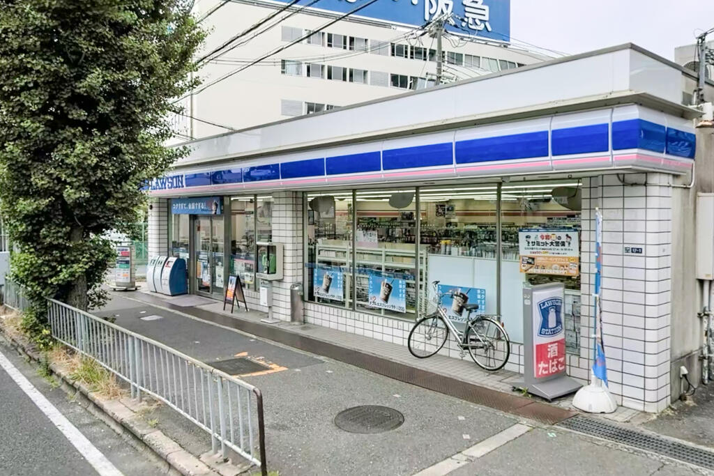 コンビニ　ローソン江坂町四丁目店（コンビニ）まで944m