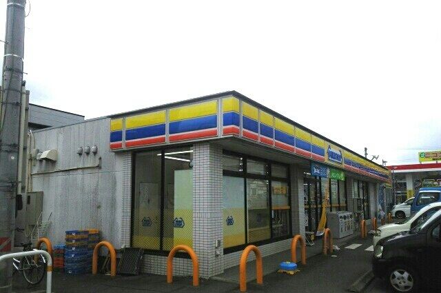 コンビニ　ミニストップ三島梅名店（コンビニ）まで650m