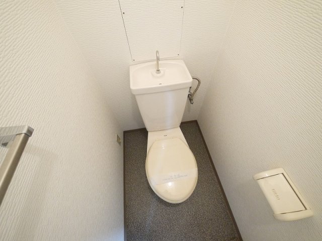 トイレ　シンプルで使いやすいトイレです