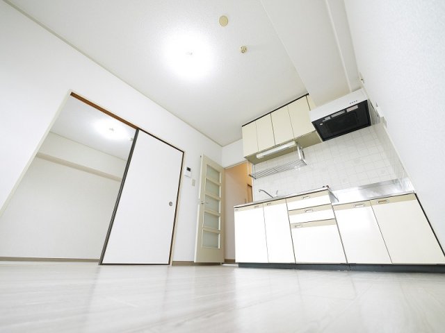 居室・リビング　ご家族で団らん出来るダイニングキッチンです。