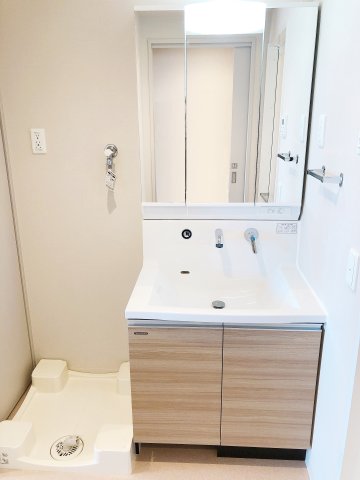 洗面設備　身支度に便利な洗面台♪