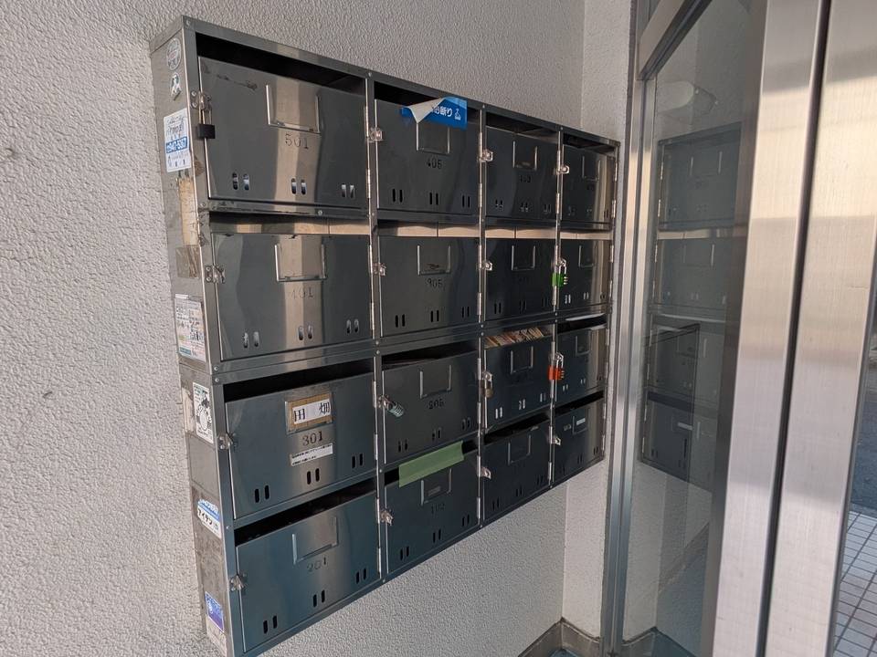 エントランス　メールBOX