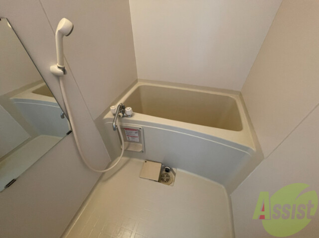 バス・シャワールーム　疲れた時はゆっくり湯船につかってみてはいかがでしょうか。