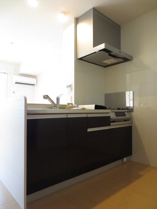 キッチン　※別部屋写真につきイメージ。