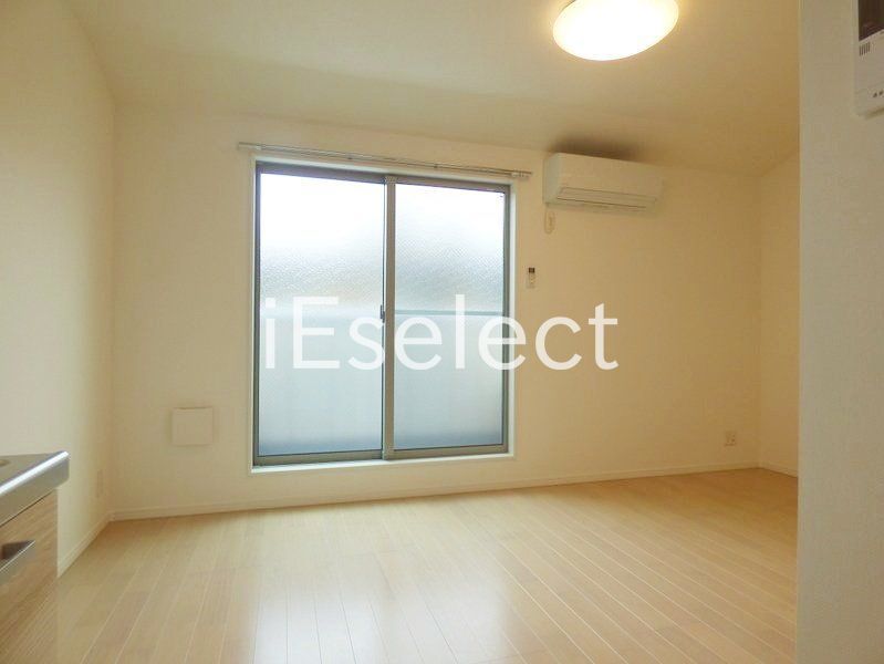 居室・リビング　明るくキレイなリビングルーム♪