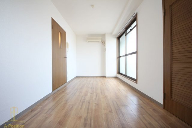 居室・リビング　ドエル南森町