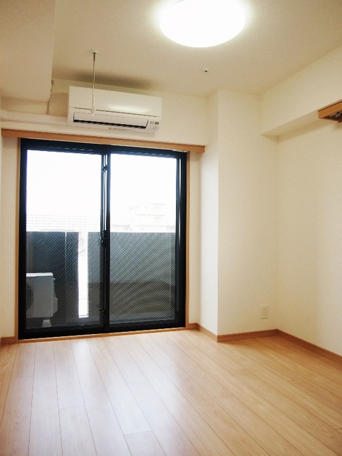 居室・リビング　同仕様写真