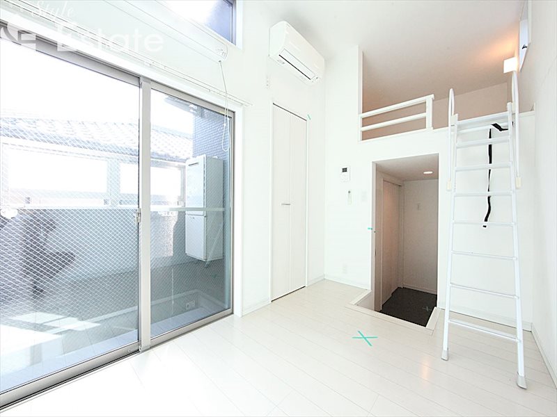 居室・リビング　内装