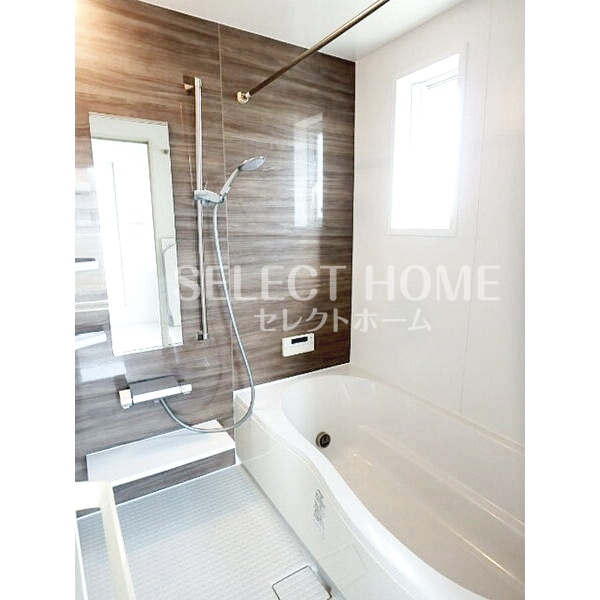 バス・シャワールーム　落ち着いた空間のお風呂です