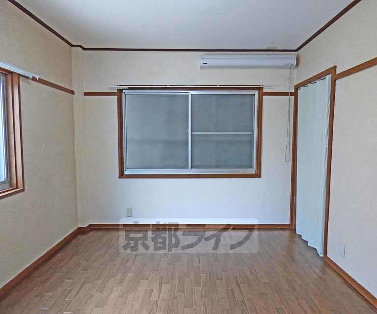 居室・リビング　綺麗なお部屋です。