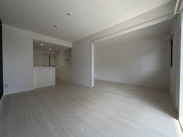 居室・リビング　※写真は建築中の他号室（ルグラン３）です