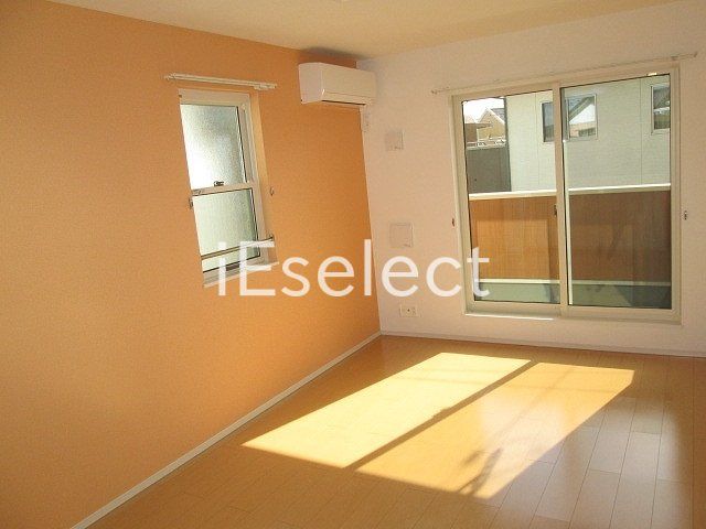 居室・リビング　2面採光の明るいリビング♪