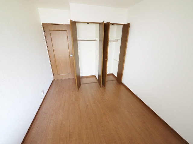 藤和ハイタウン戸坂壱番館の居間写真