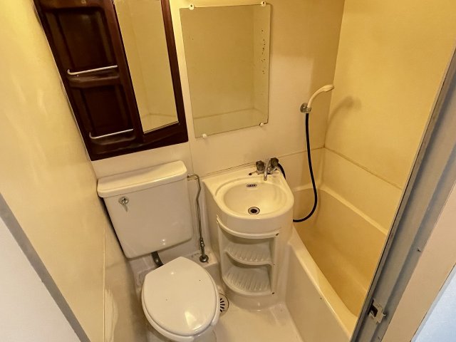 バス・シャワールーム　日々の疲れを癒すお風呂付です