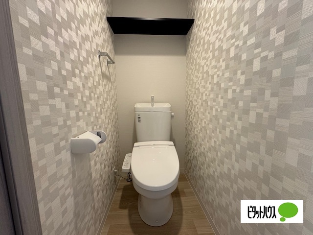 トイレ　他号室の写真です。