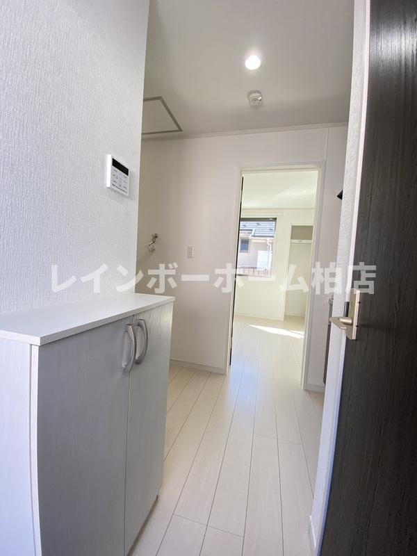 玄関　ゆったりとした玄関です