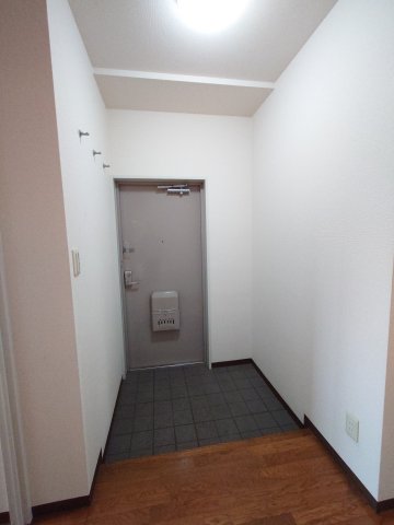 玄関　ゆったりとした玄関です