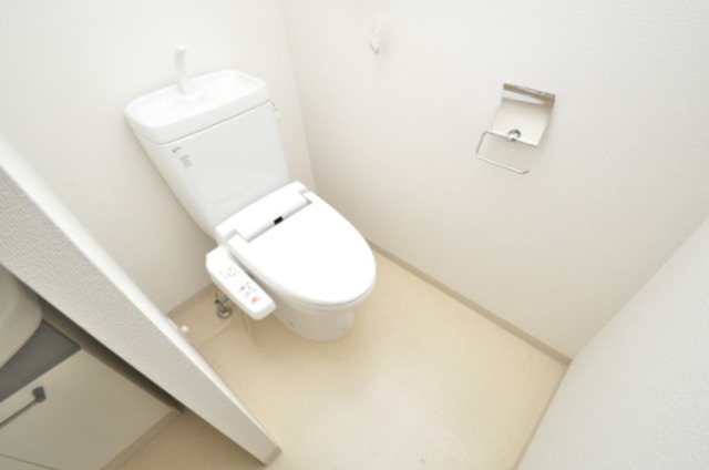 地下鉄千日前線 今里駅 徒歩3分 10階建 築21年のトイレ写真