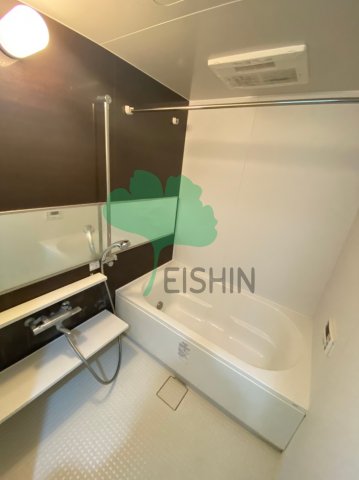 バス・シャワールーム　清潔感のある浴室です！