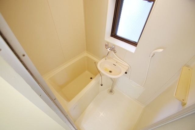 バス・シャワールーム　★お部屋探しはタウンハウジング稲田堤店まで★