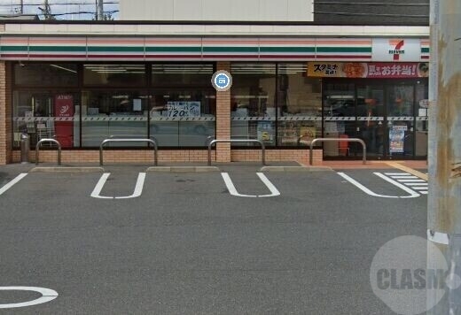 コンビニ　セブンイレブン吹田泉町2丁目店（コンビニ）まで826m