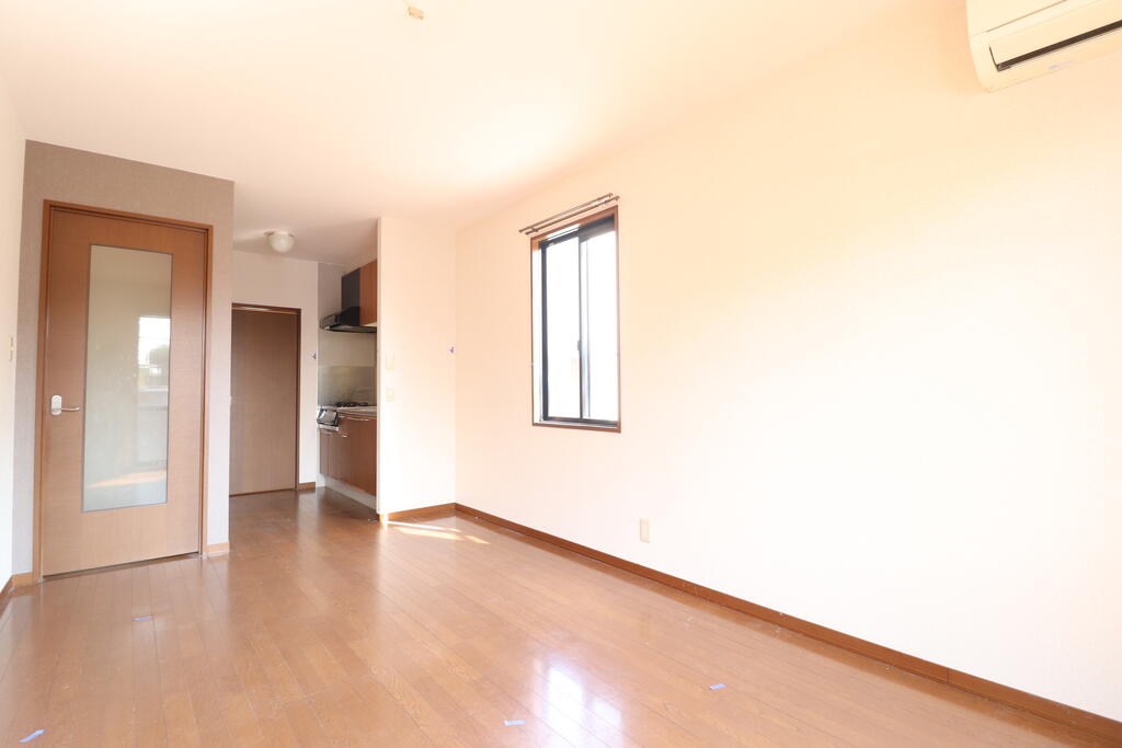 居室・リビング　10帖のLDKです♪