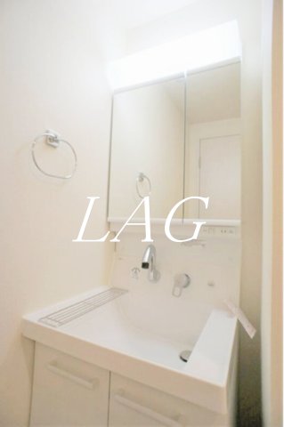 洗面設備　洗面台です。