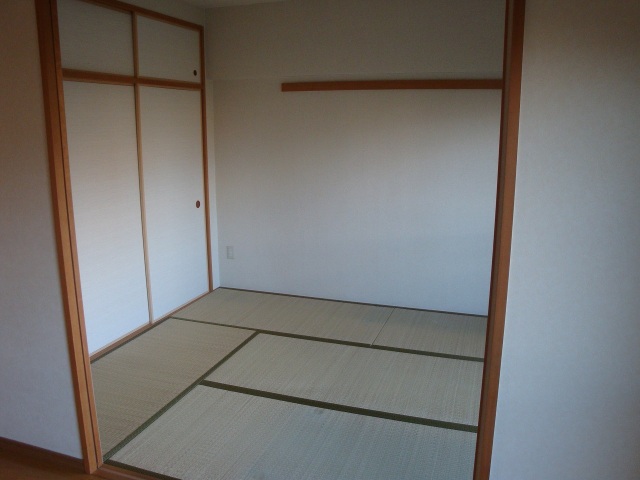 その他部屋・スペース　写真は別のお部屋です。現況優先ください。