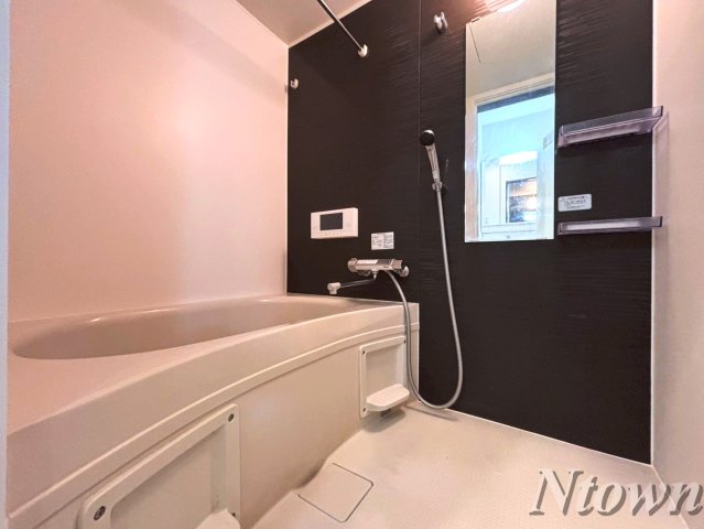 バス・シャワールーム　お風呂です