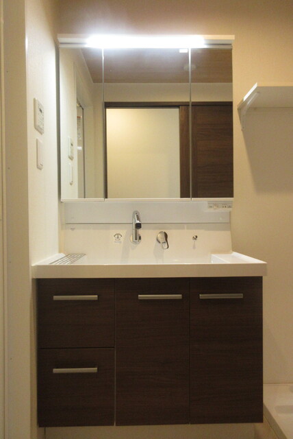 洗面設備　洗髪洗面化粧台