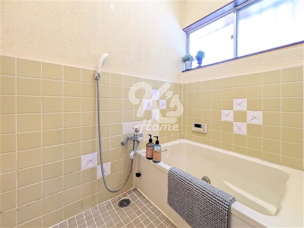 バス・シャワールーム　AIによるステージング画像です