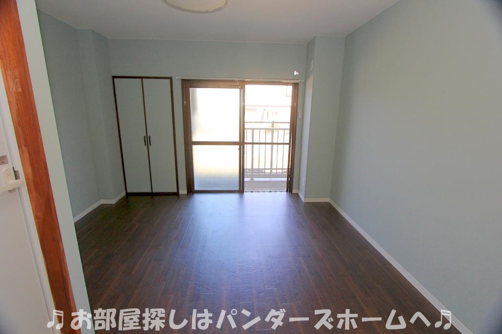 マンション渚の居間写真