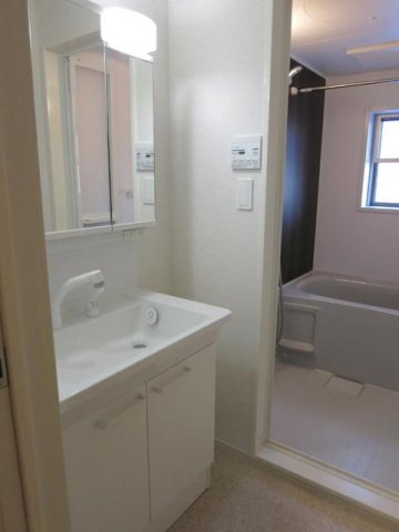 洗面設備　広い洗面スペース