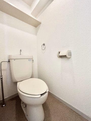 トイレ　別号室写真