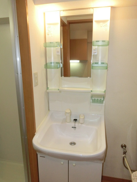 洗面設備　シャンプードレッサー嬉しいですね