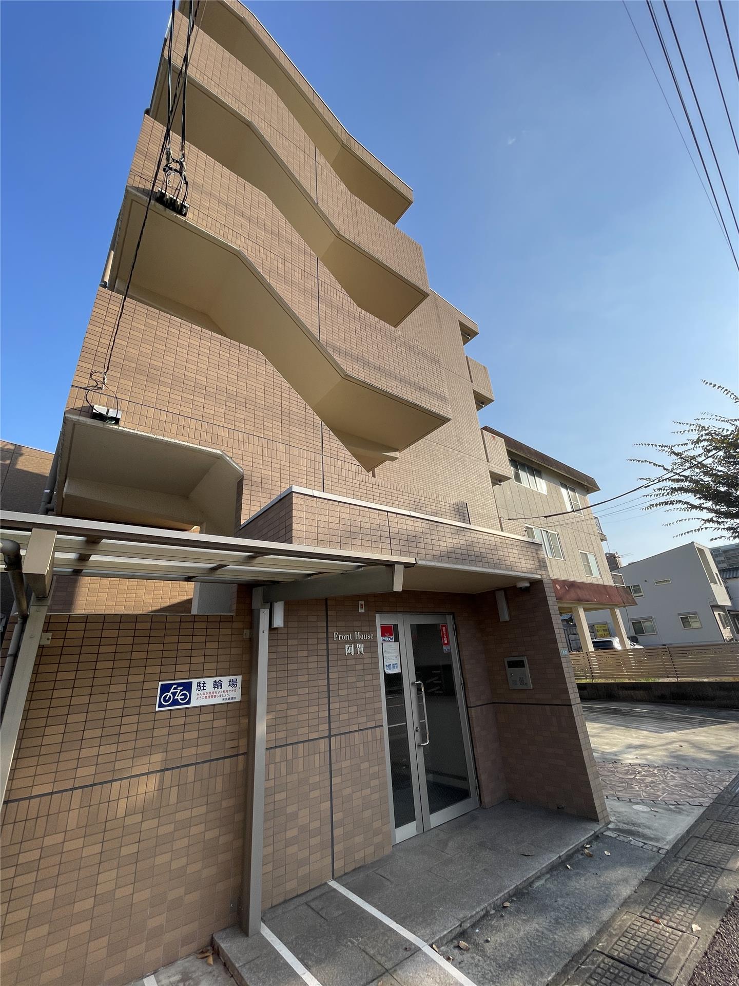 建物外観　2012年築　フロントハウス阿賀