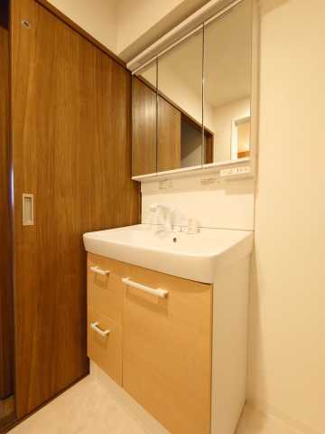 洗面設備　Ewalu